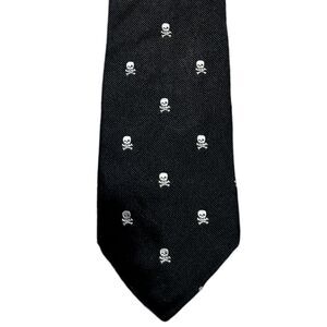 100% Silk Black Skull and Crossbones Jolly Roger Necktie by Express